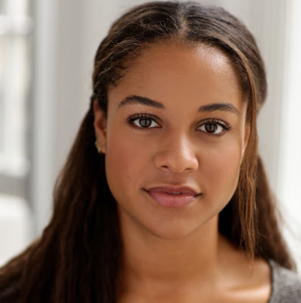 Meet your Posher, Simone